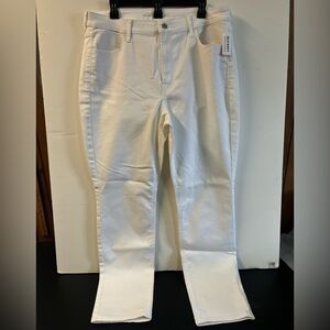 NWT Old Navy White Jeans
